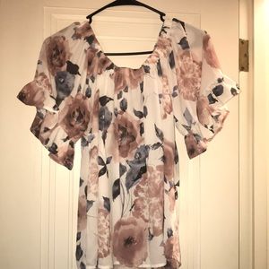 Off-shoulder flower blouse